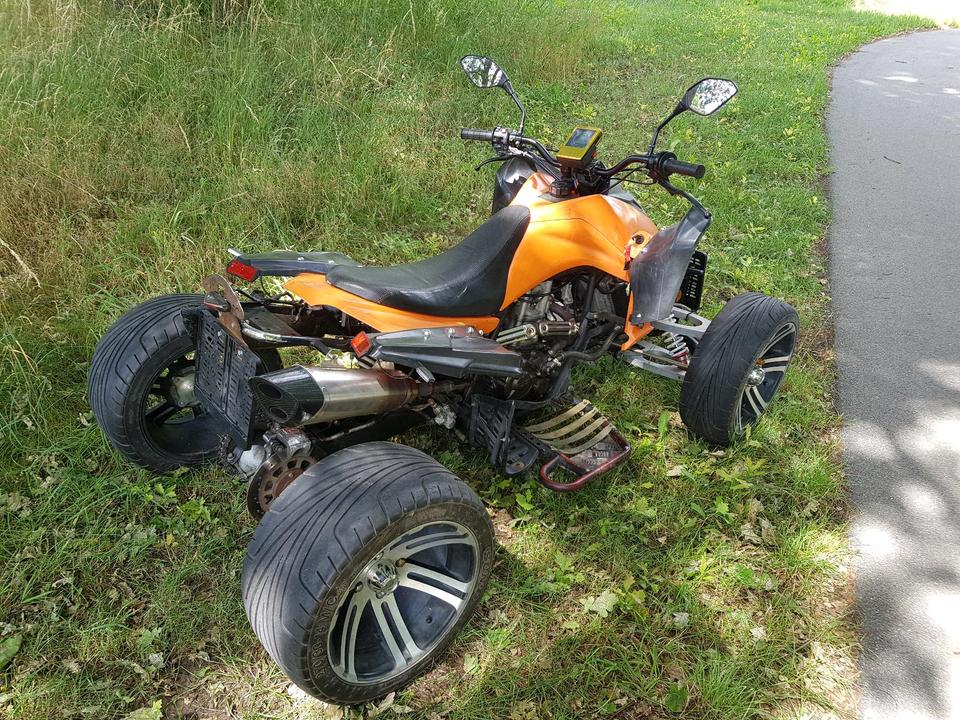  Quad 250ccm TÜV fahrbereit 2 Sitzer Drehgas 2009 — engine 250 ccm
