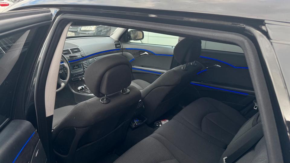 Mercedes Benz E 200 2007 — photo 8