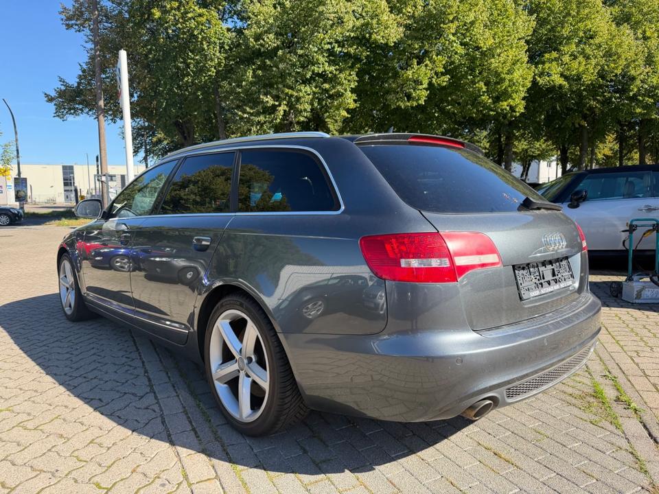 Audi A6 2011 — салон