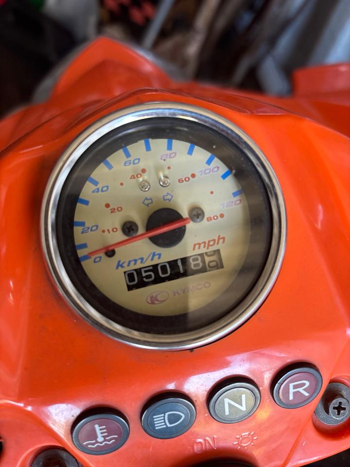 Kymco Maxxer 300 2014 — engine 271 ccm