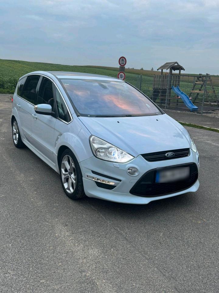 Ford S-Max 2014 — салон