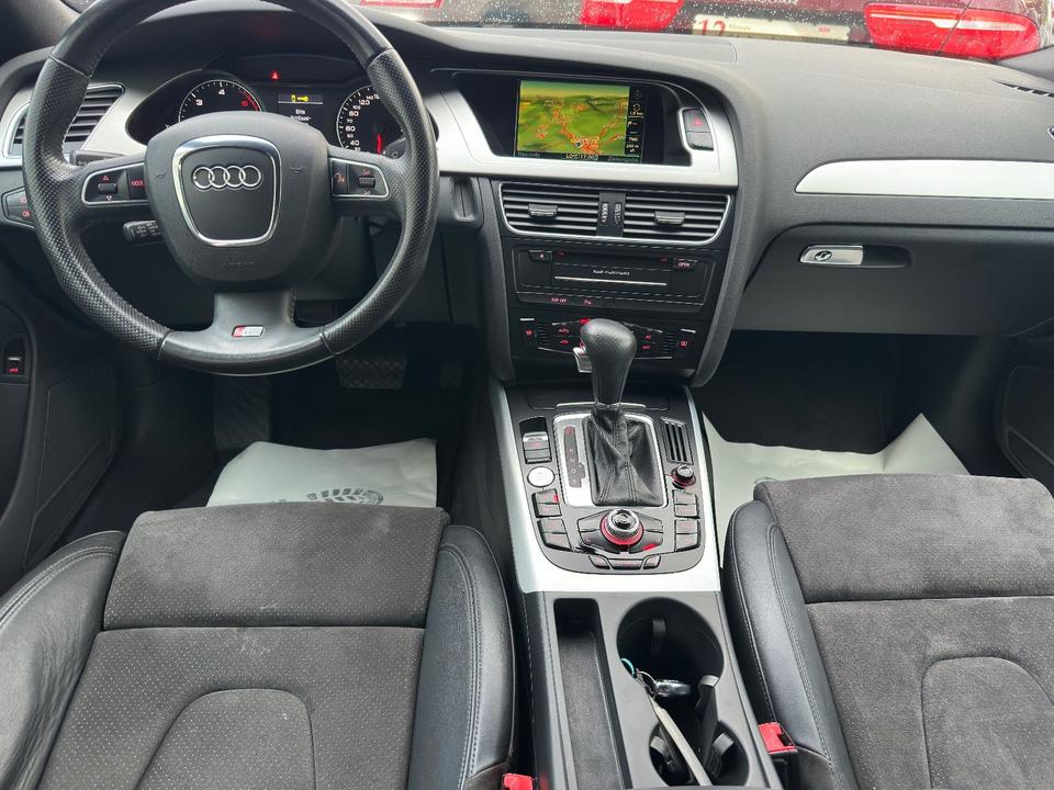 Audi A4 2010 — photo 12