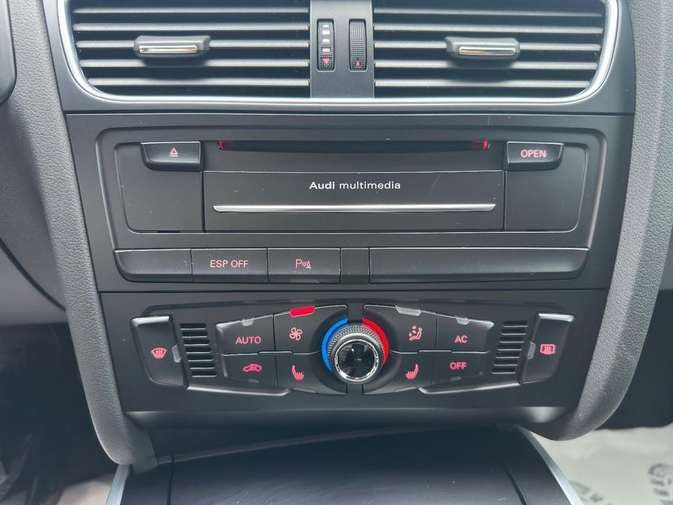 Audi A4 2010 — photo 20