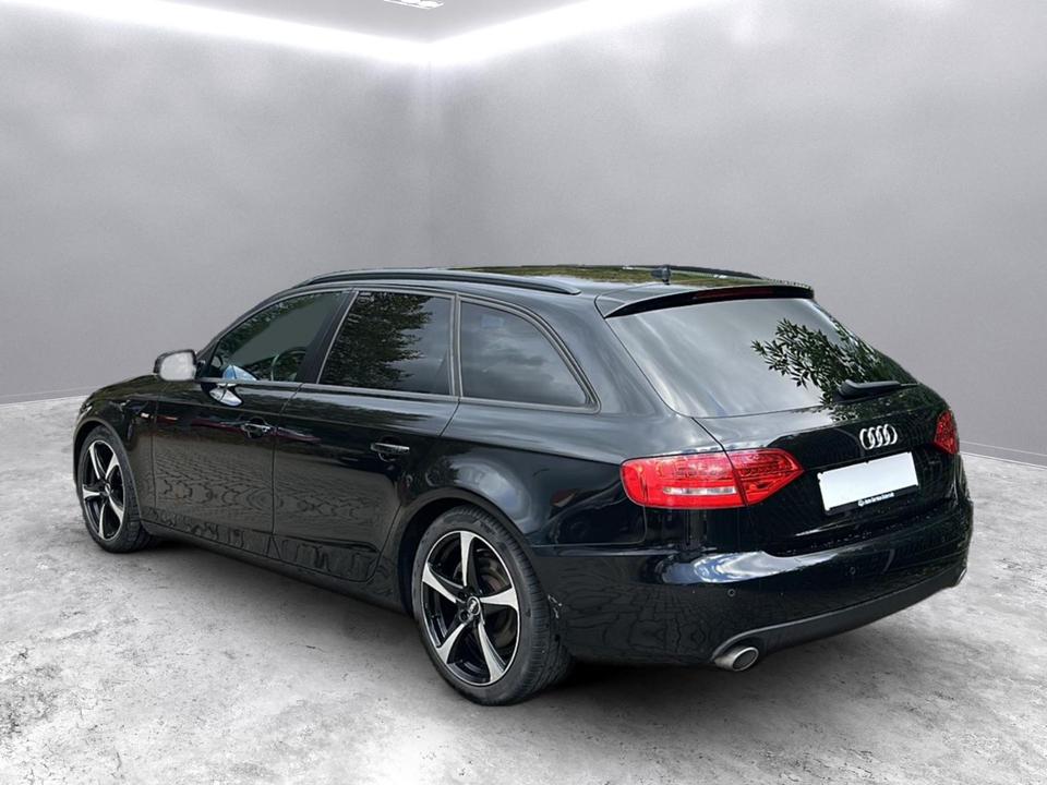 Audi A4 2010 — interior