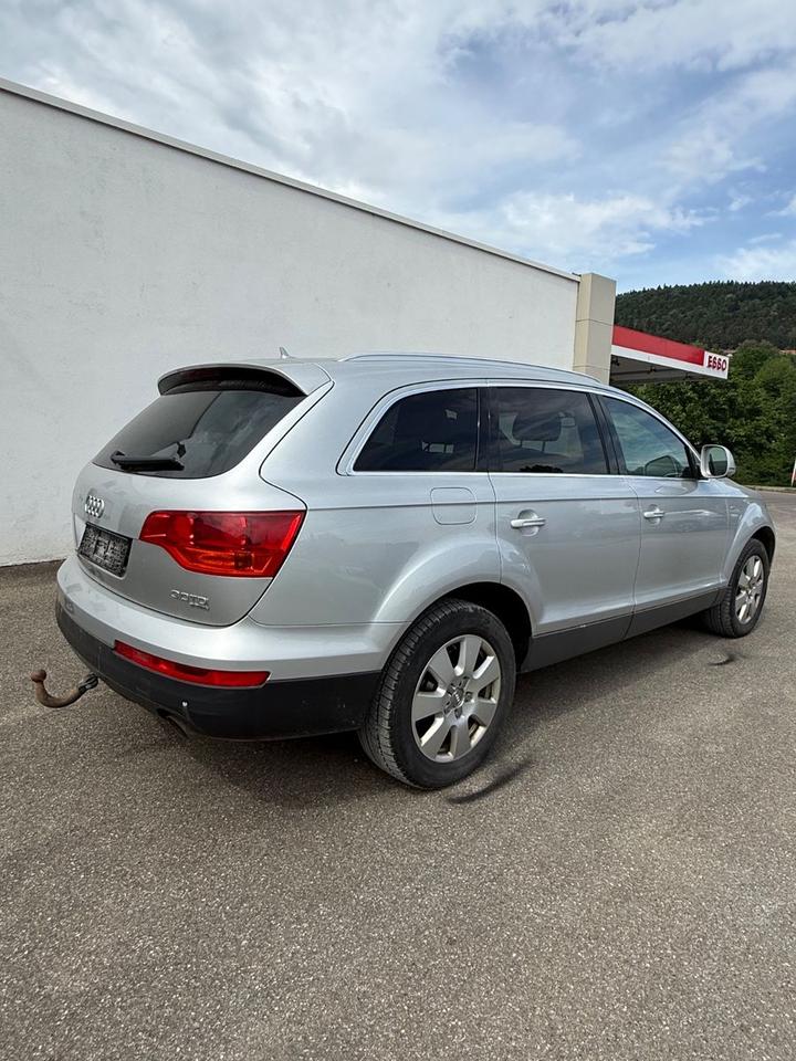 Audi Q7 2008 — photo 10