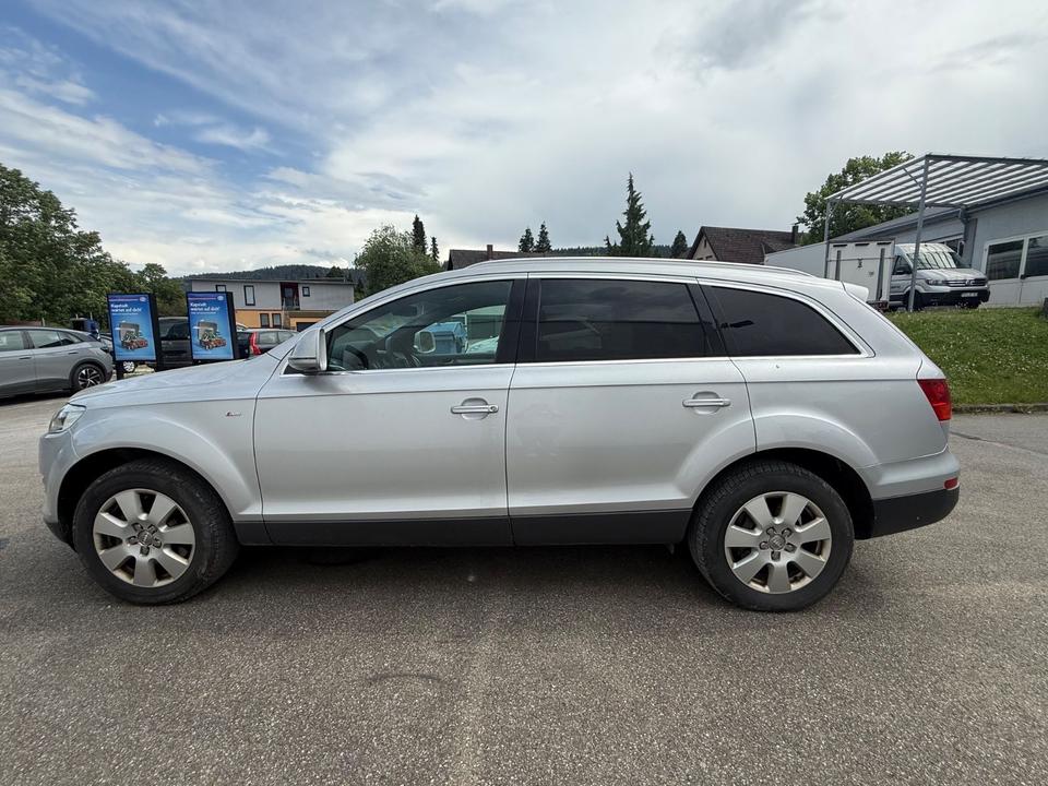 Audi Q7 2008 — engine