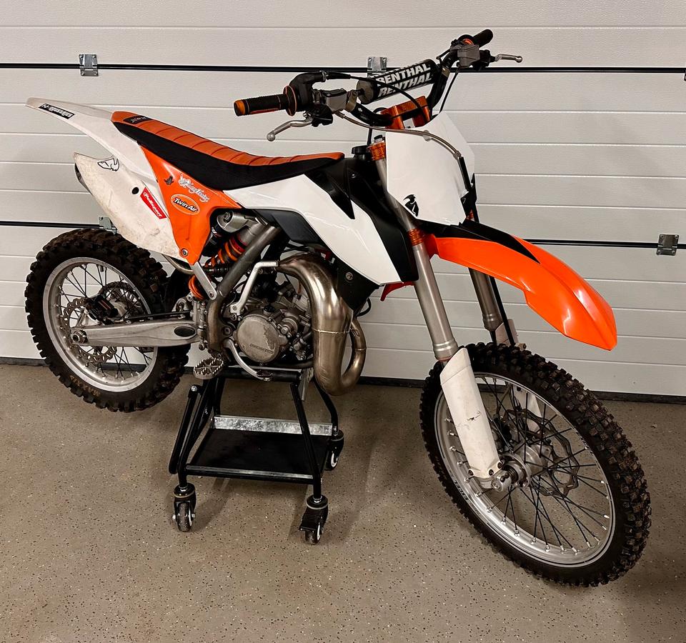 KTM SX 85 2013 MX Motocross Großrad 2T Powerparts 2014 — вигляд ззаду