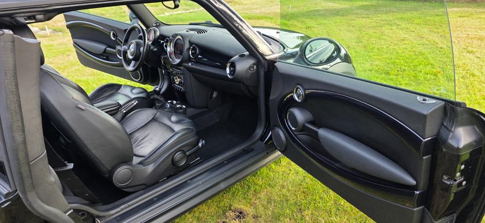 Mini Cooper S 2011 — photo 15