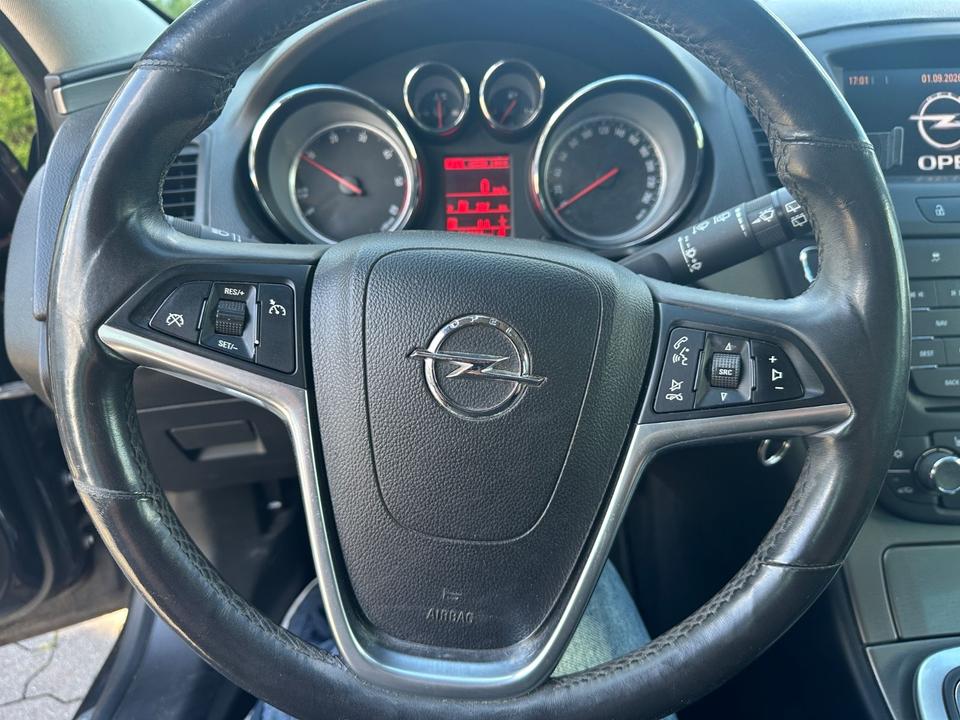 Opel Insignia 2013 — photo 10