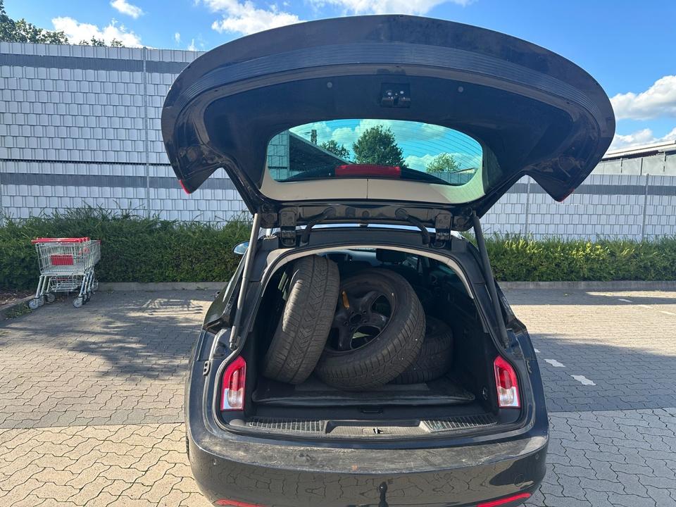 Opel Insignia 2013 — engine