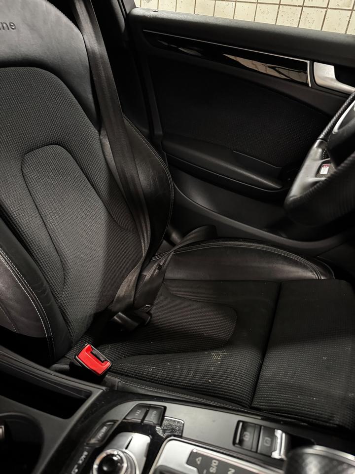Audi A4 2014 — photo 7