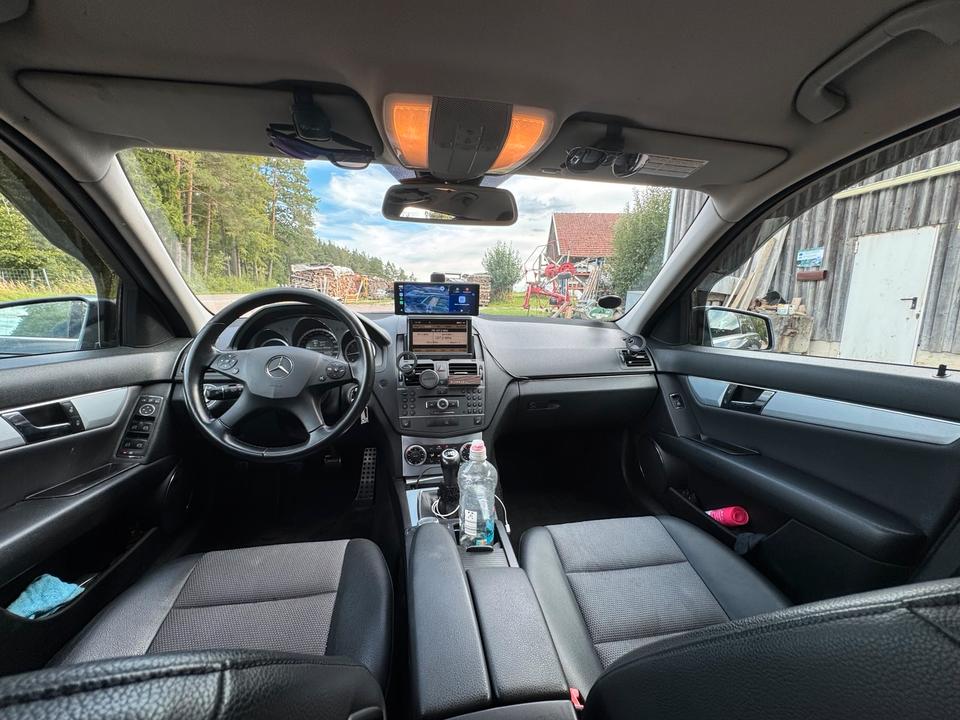 Mercedes Benz C 220 2010 — photo 10