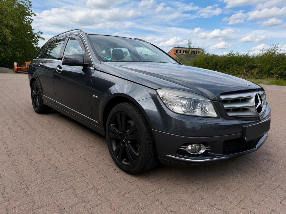 Mercedes Benz C 220 2010 — photo 8