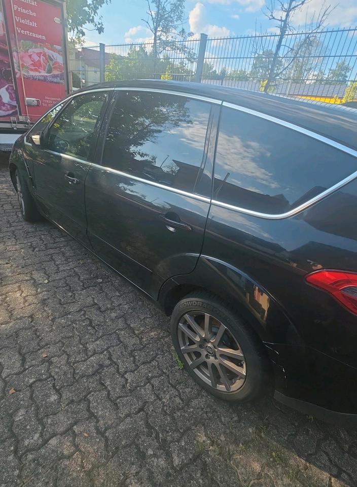 Ford S-Max 2010 — салон