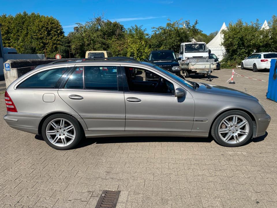 Mercedes Benz Weitere C-Klasse 2006 — photo 6