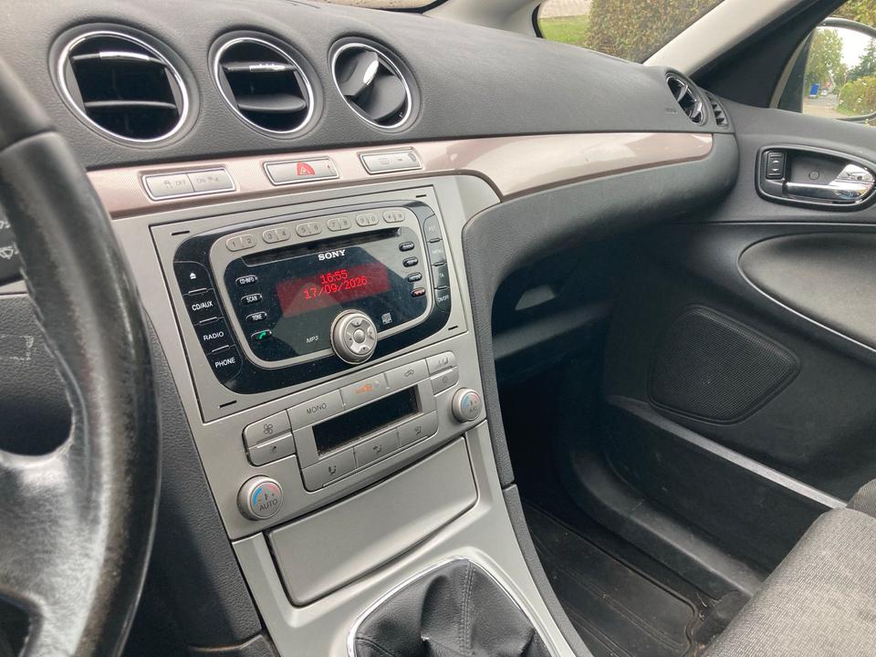 Ford S-Max 2007 — photo 10
