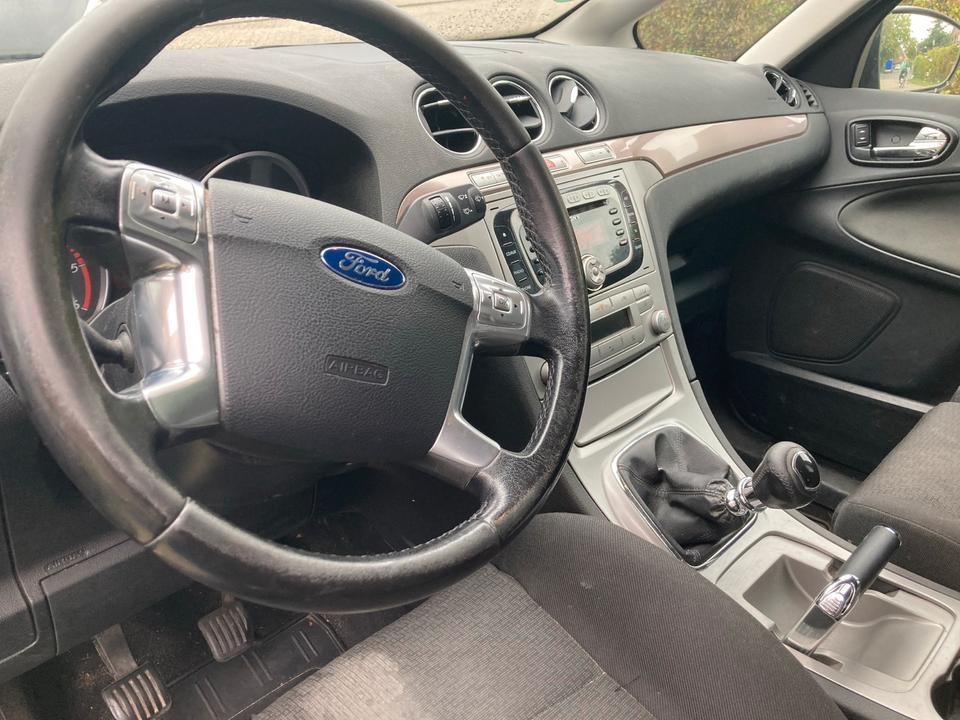 Ford S-Max 2007 — photo 11