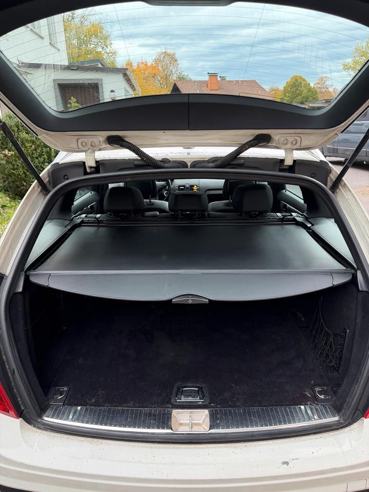 Mercedes Benz C 320 2008 — photo 8