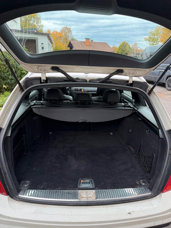 Mercedes Benz C 320 2008 — photo 9