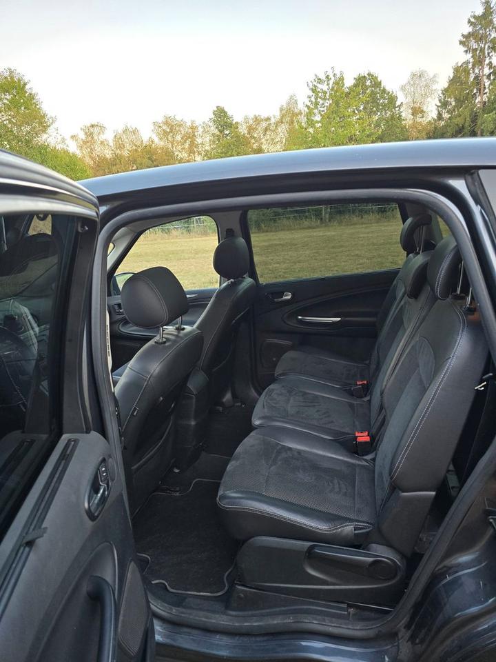 Ford S-Max 2009 — photo 10