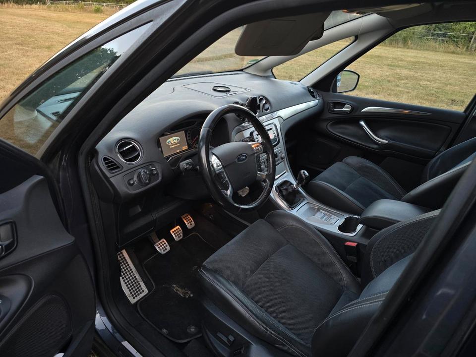 Ford S-Max 2009 — photo 9