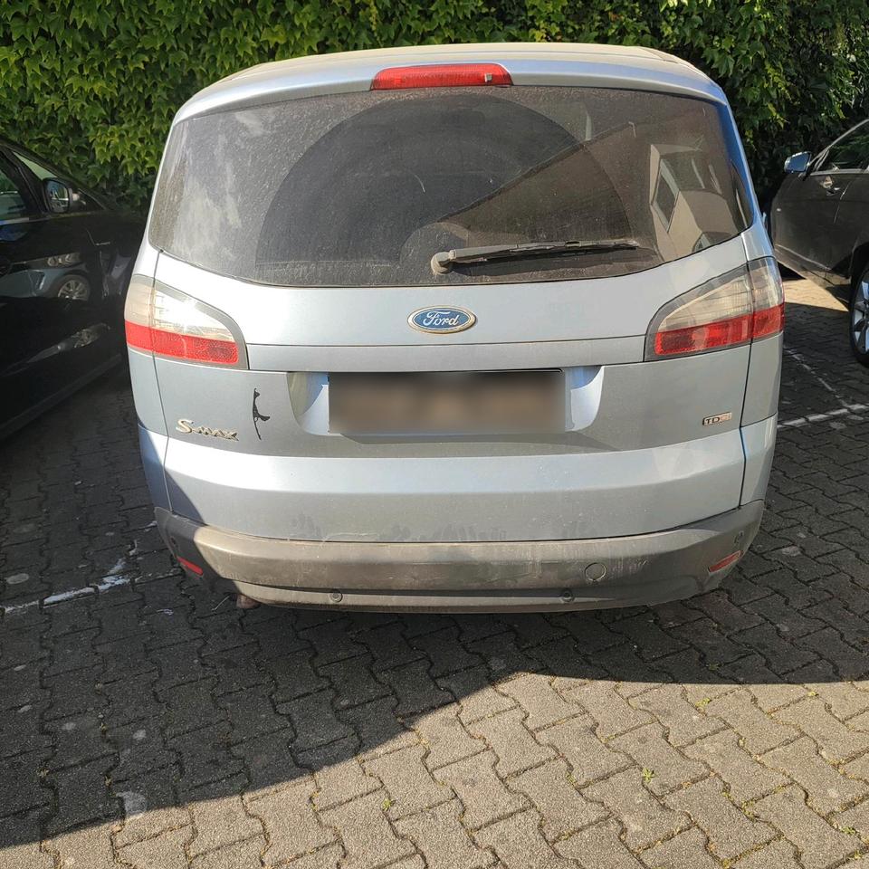 Ford C-Max 2007 — photo 13