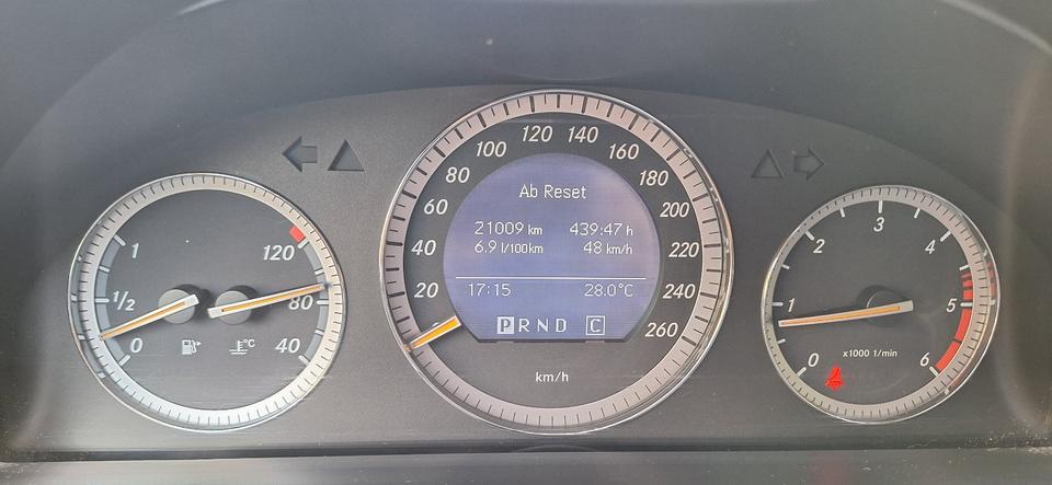 Mercedes Benz C 220 2008 — photo 13