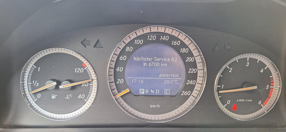 Mercedes Benz C 220 2008 — photo 14