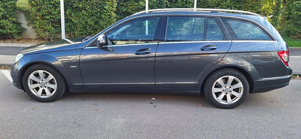 Mercedes Benz C 220 2008 — rear view