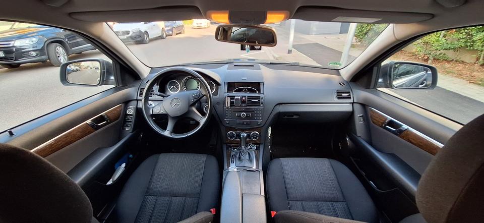 Mercedes Benz C 220 2008 — photo 6