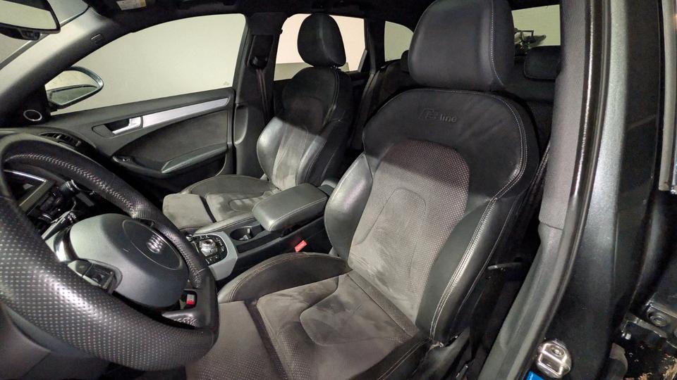 Audi A4 2014 — photo 11