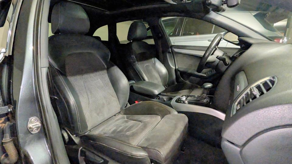 Audi A4 2014 — photo 15