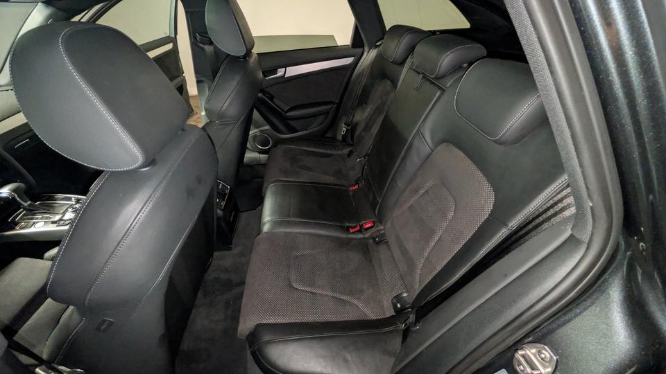 Audi A4 2014 — photo 16