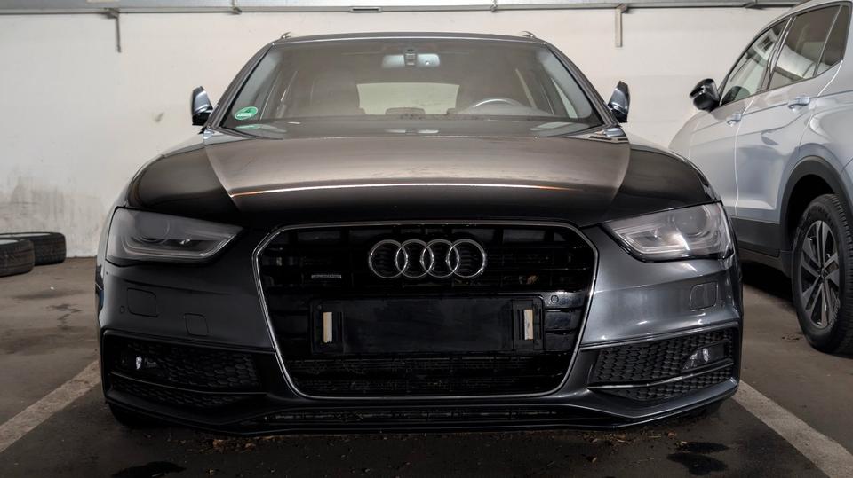 Audi A4 2014 — interior