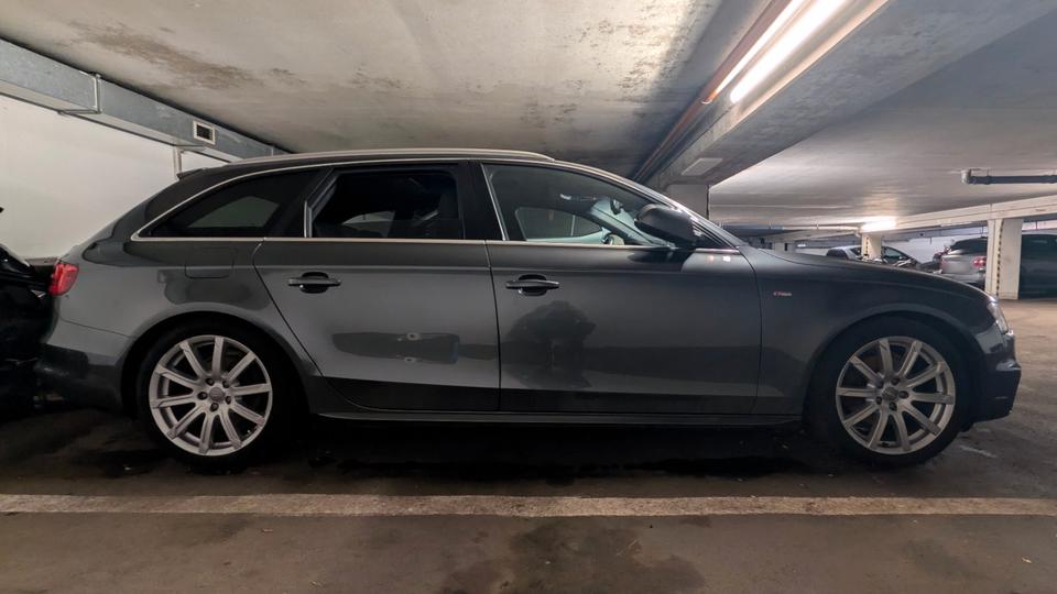 Audi A4 2014 — engine