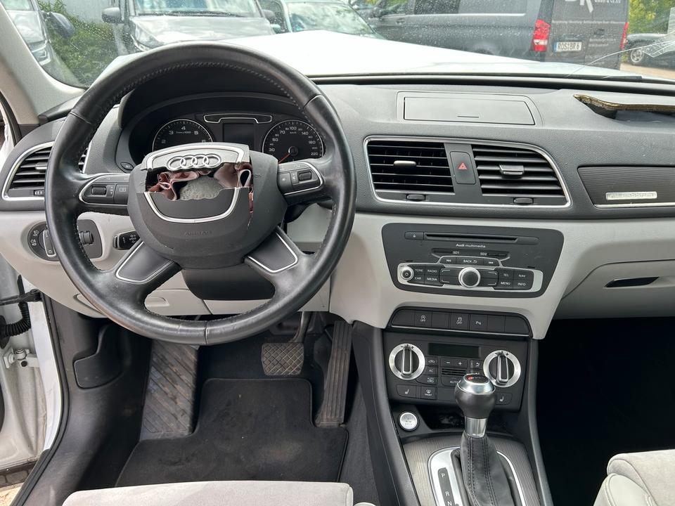 Audi Q3 2013 — photo 10
