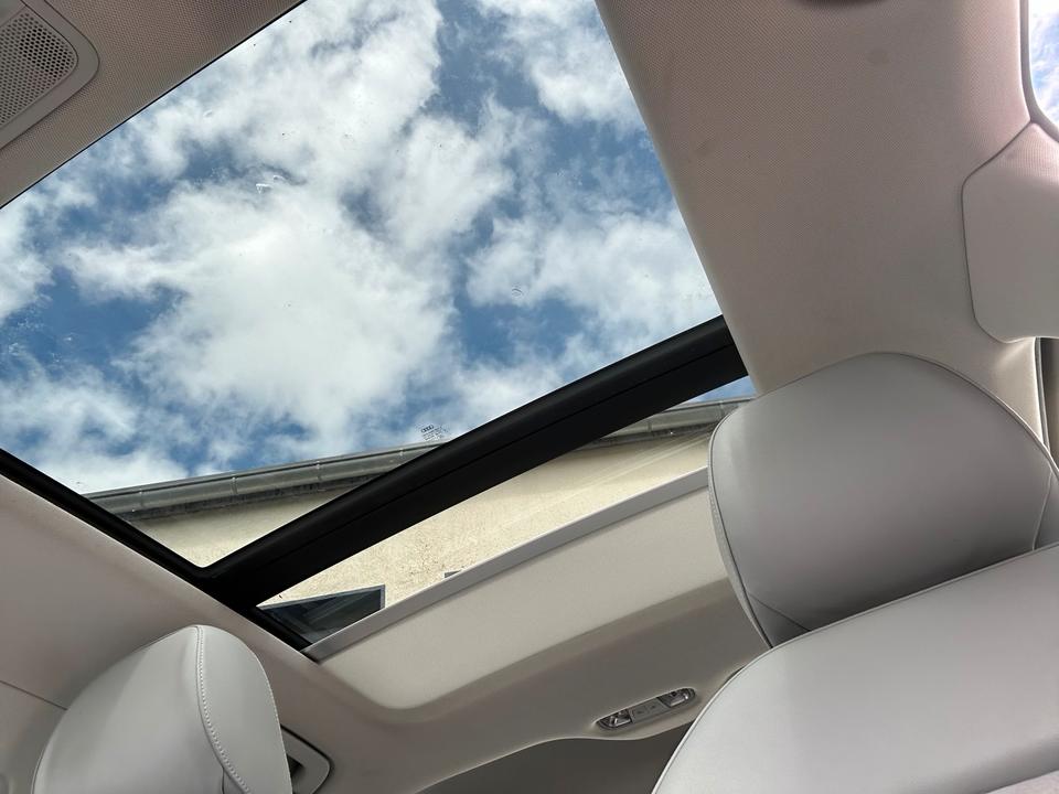 Audi Q3 2013 — photo 12