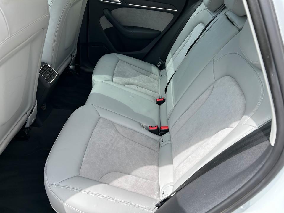 Audi Q3 2013 — photo 6