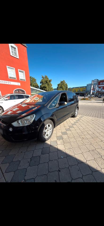 Ford S-Max 2007 — rear view