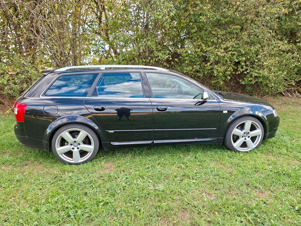 Audi A4 2004 — engine