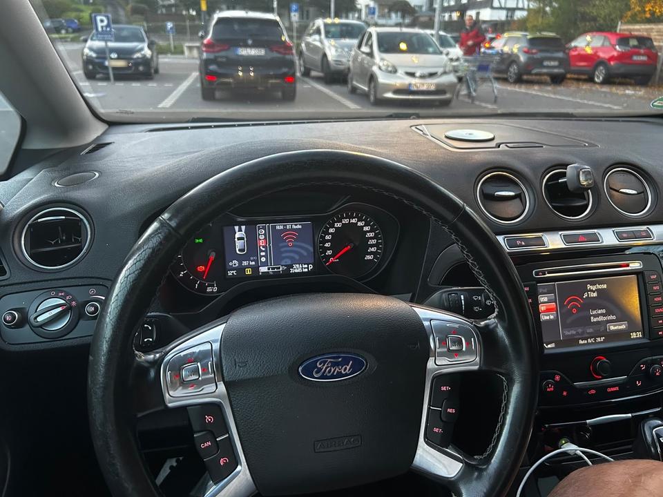 Ford C-Max 2011 — engine
