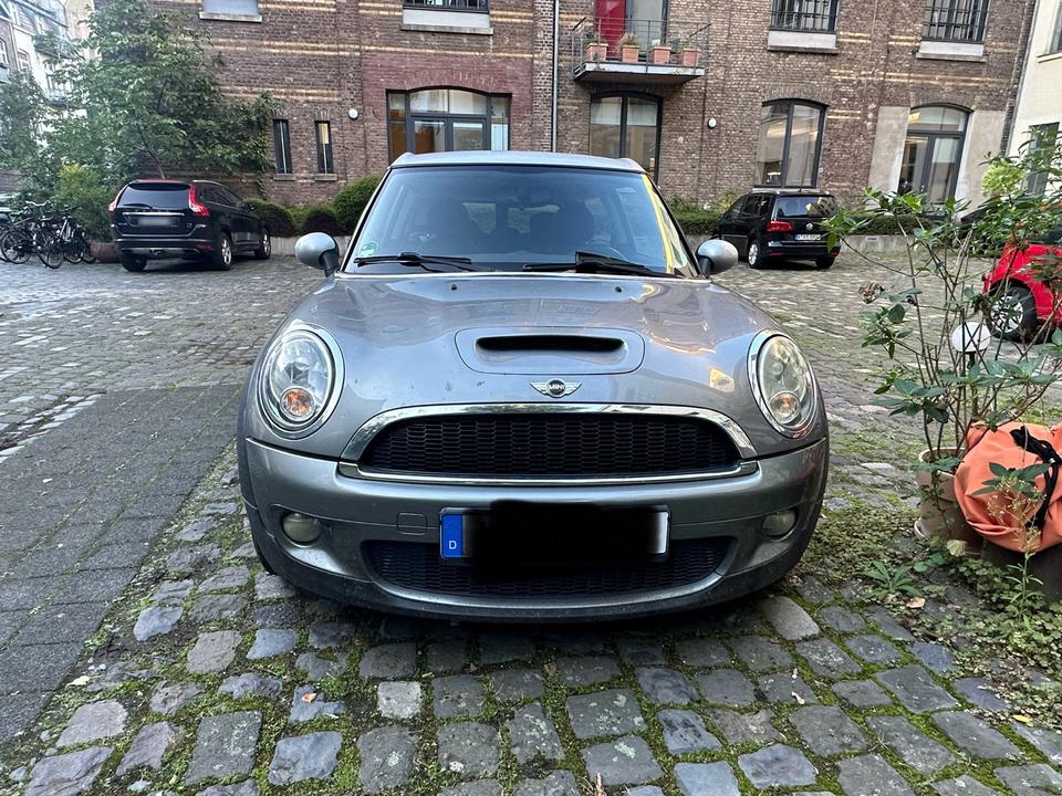 Mini Cooper S 2007 — салон