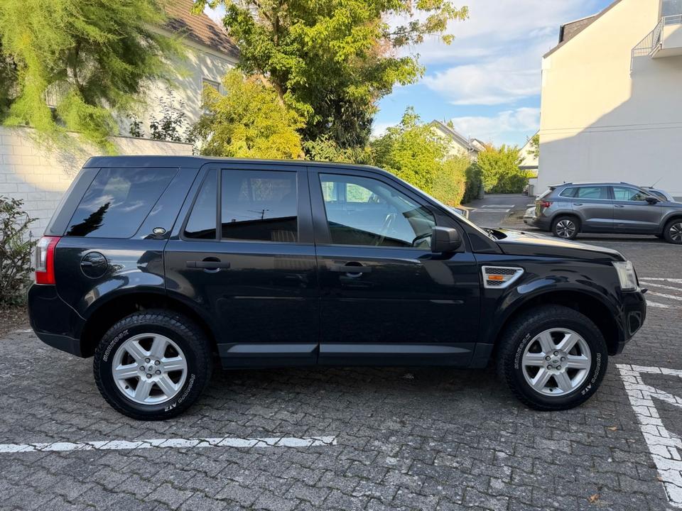 Land Rover Freelander 2008 — photo 8
