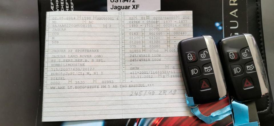 Jaguar XF 2015 — photo 15