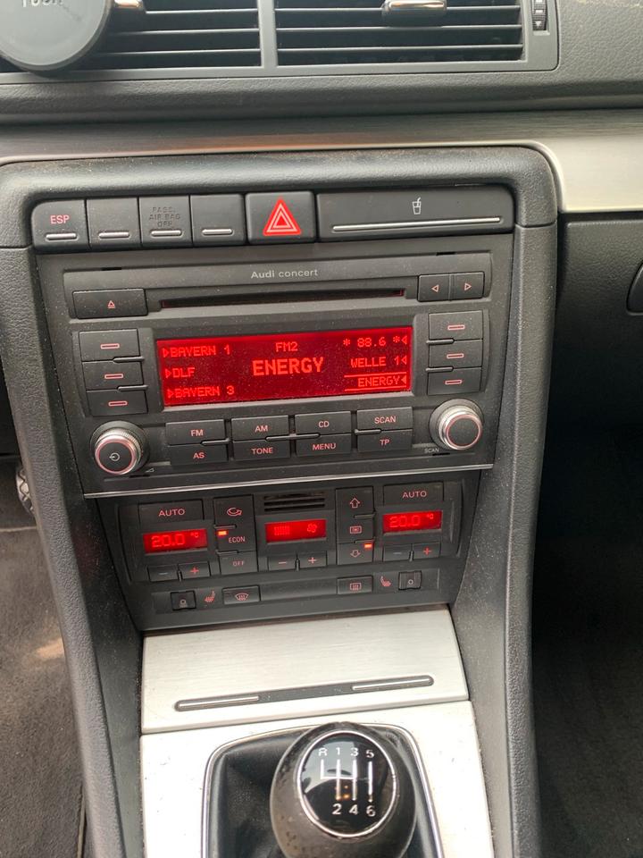 Audi A4 2007 — photo 12