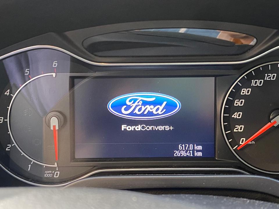 Ford S-Max 2011 — photo 12