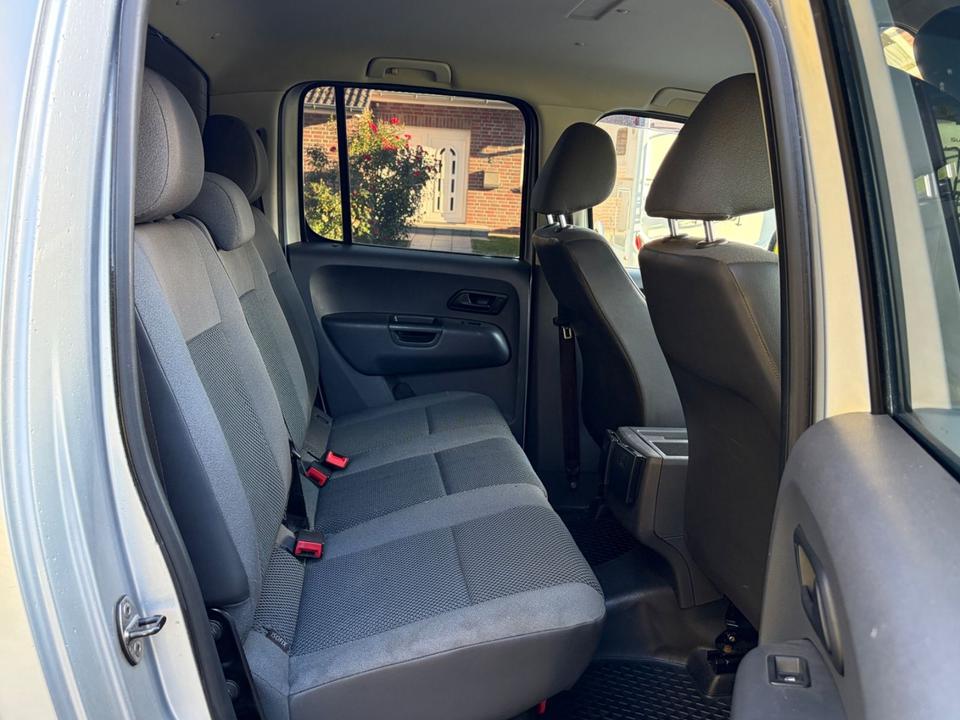 Volkswagen Amarok 2011 — photo 12