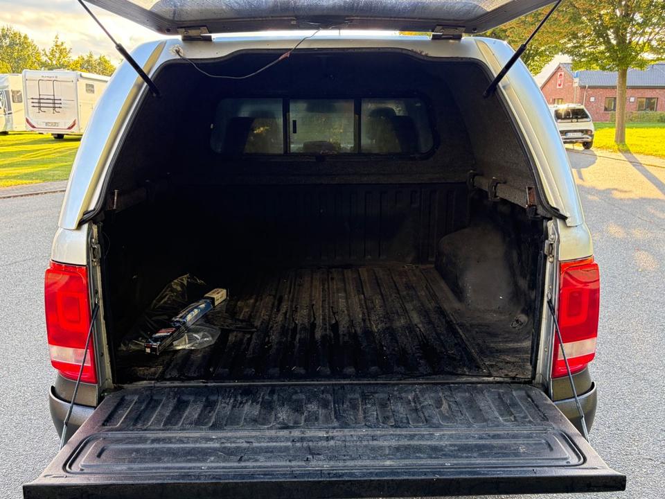 Volkswagen Amarok 2011 — photo 14