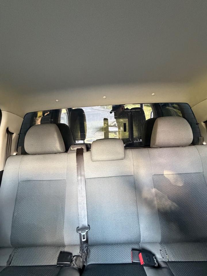 Volkswagen Amarok 2011 — photo 17