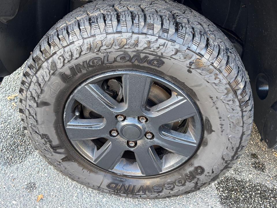 Volkswagen Amarok 2011 — photo 22